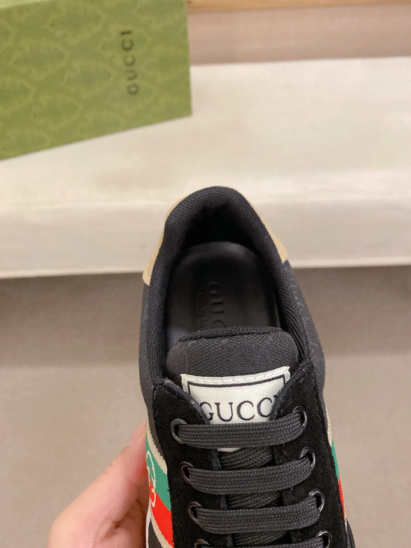 Men's clothing and shoes💰:440💰 (GUCCI) The latest model from the official website 🎁🎁Casual and fashionable men's shoes👟, hot style 💥The version is simple and elegant, exclusive for trendy men. Unique official website latest brand elements 👑Gucci original decoration, fashionable and generous, the fabric is original cowhide ✅sheepskin lining, the official website specifies wear-resistant casual outsole, the classic model is taken in kind at the counter🎬38-44 (45 is not returned or exchanged)